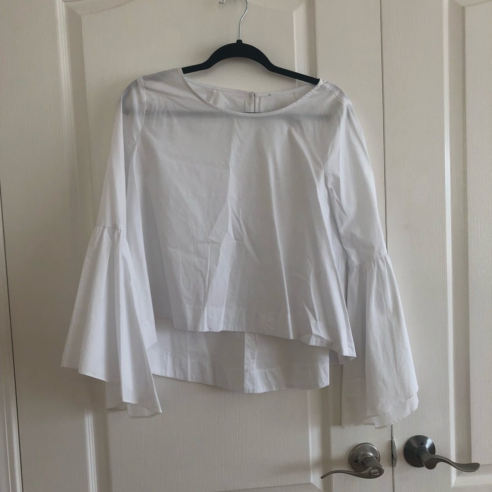 Crop white flare top